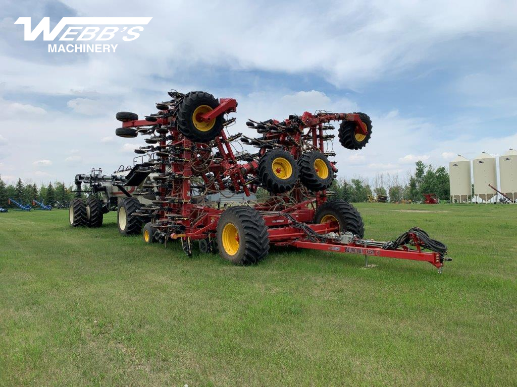 2019 Bourgault 3320-66 66ft-6in Width - 10in Space Air Drill