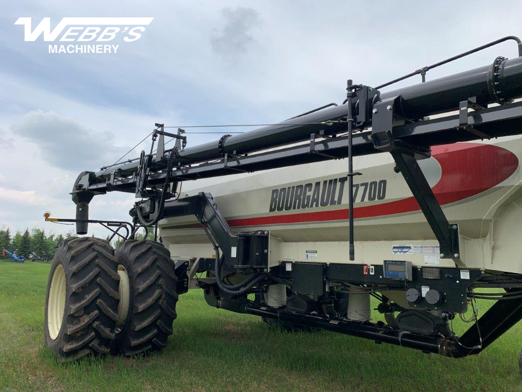 2019 Bourgault 3320-66 66ft-6in Width - 10in Space Air Drill