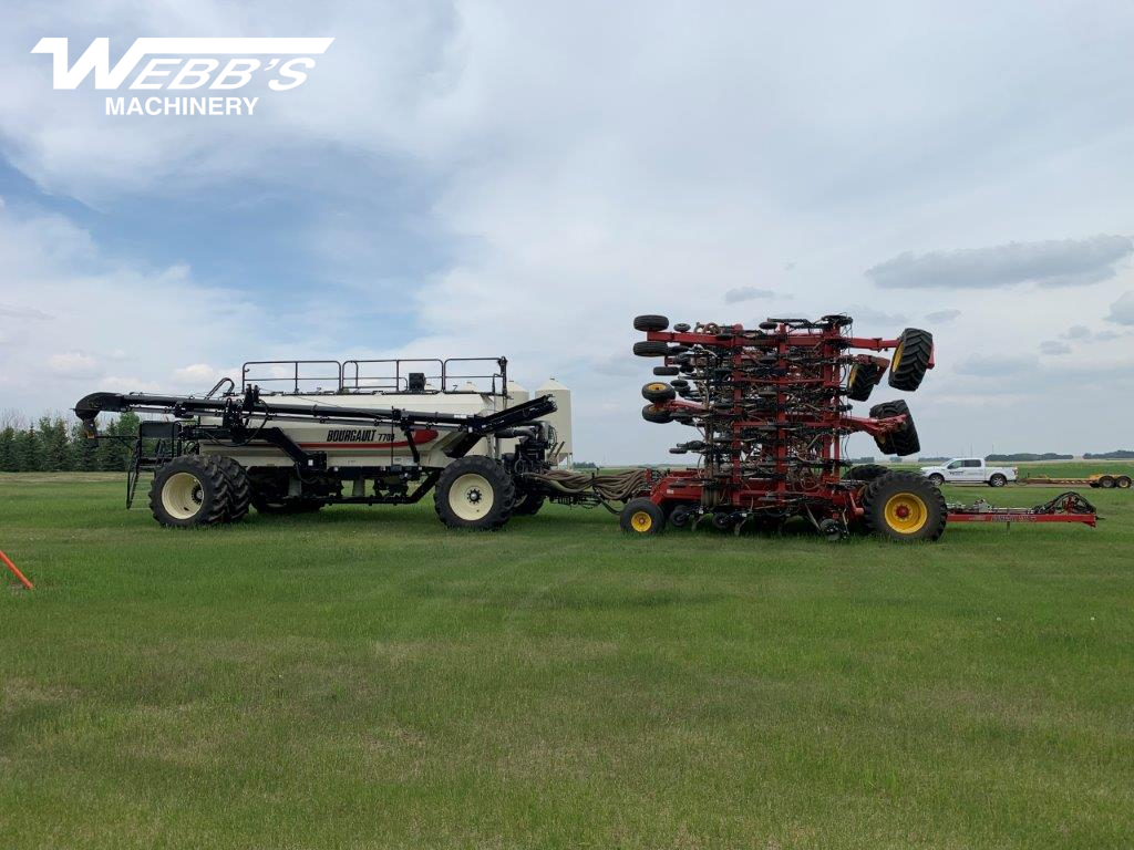 2019 Bourgault 3320-66 66ft-6in Width - 10in Space Air Drill