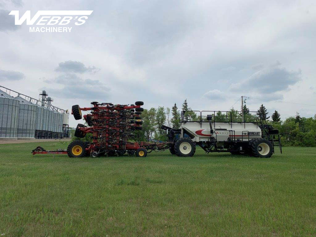 2019 Bourgault 3320-66 66ft-6in Width - 10in Space Air Drill