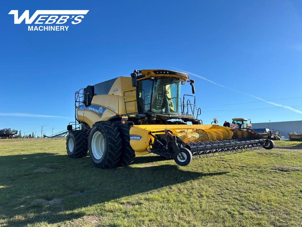 2022 New Holland CR9.90Z Combine