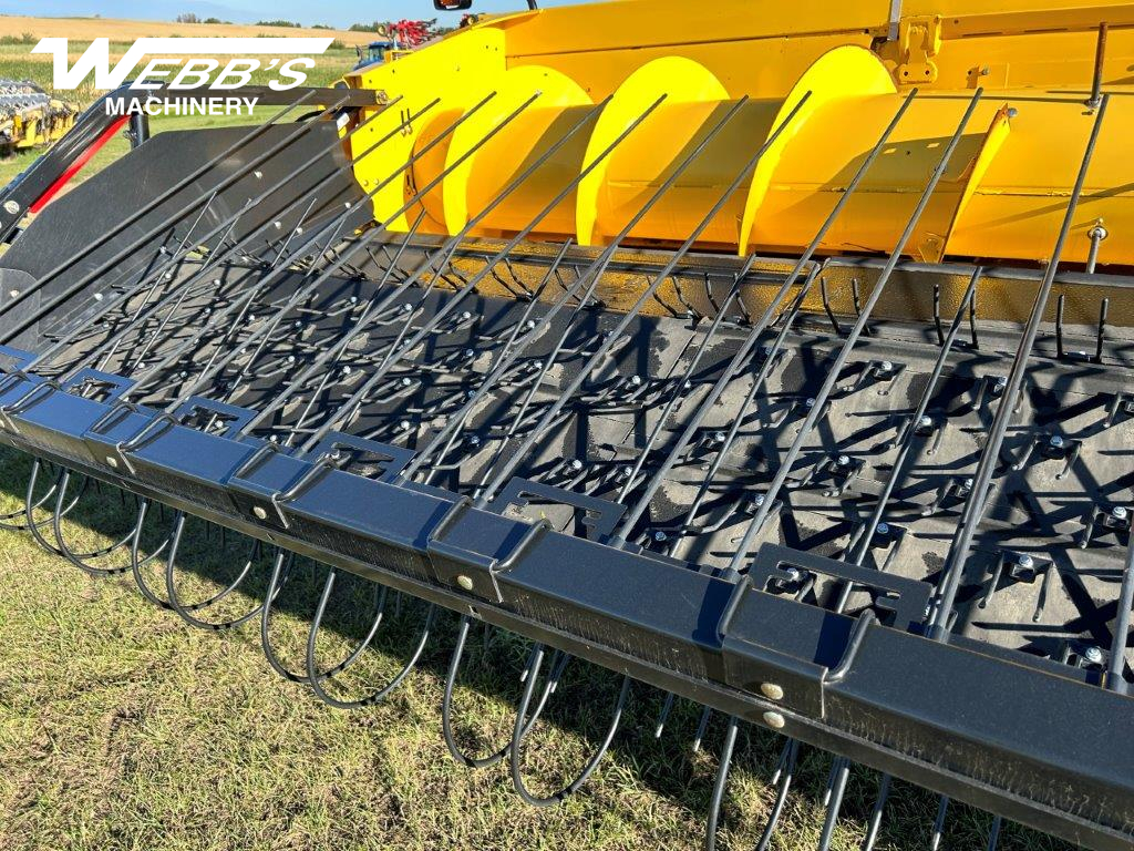 2022 New Holland CR9.90Z Combine