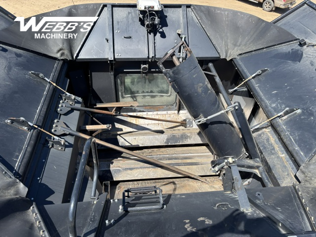 2016 New Holland CR9.90Z Combine