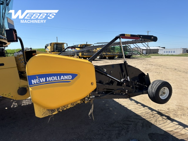 2016 New Holland CR9.90Z Combine