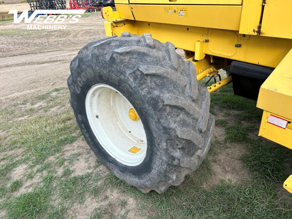 2001 New Holland FX28 Forage Harvester