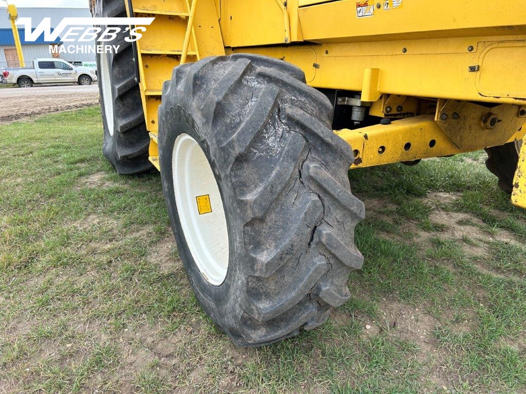 2001 New Holland FX28 Forage Harvester