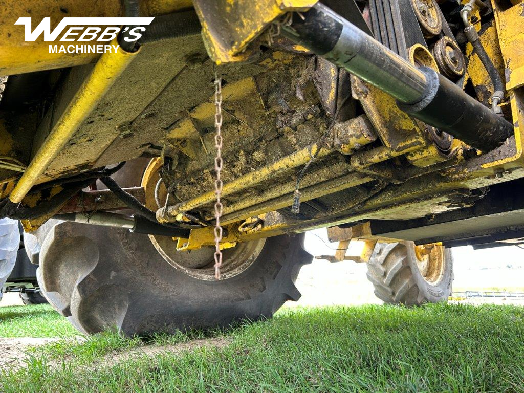 2001 New Holland FX28 Forage Harvester