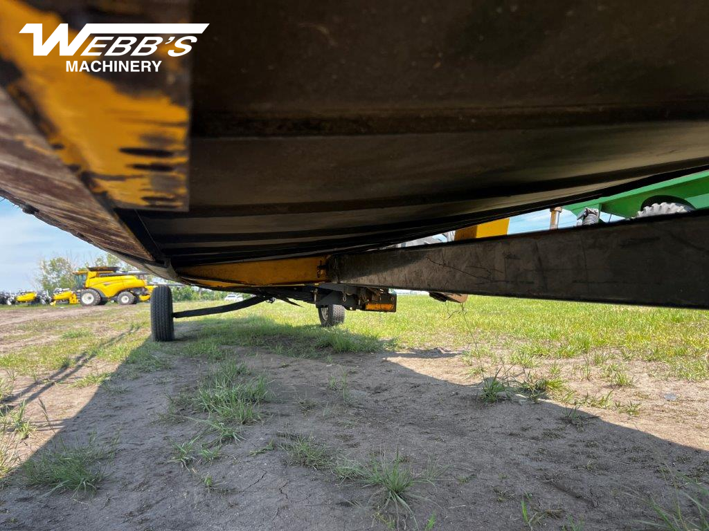 2011 New Holland 94C-36 Header Combine