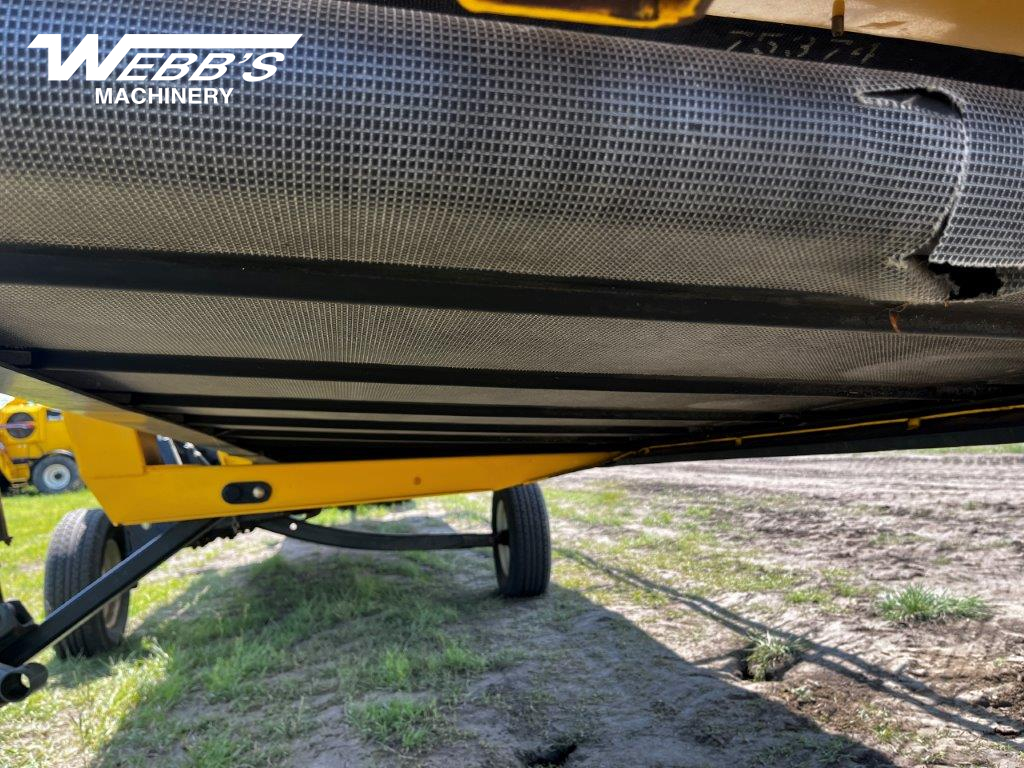 2011 New Holland 94C-36 Header Combine