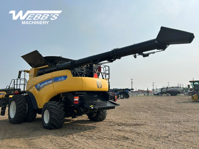 2023 New Holland CR10.90Z Combine