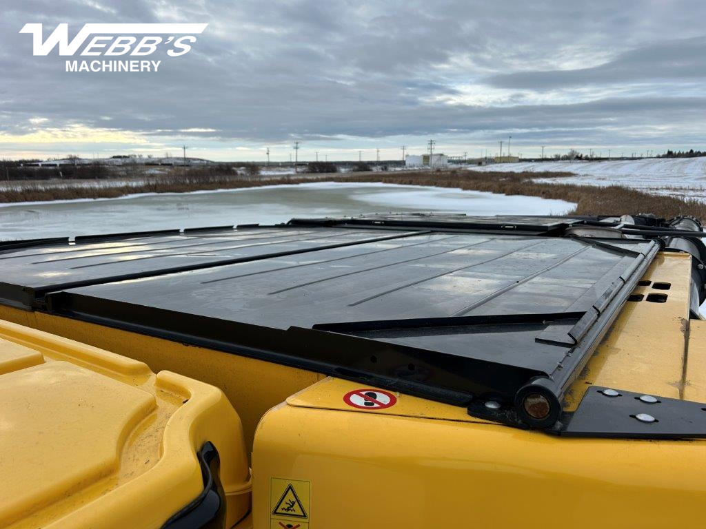 2023 New Holland CR10.90Z Combine