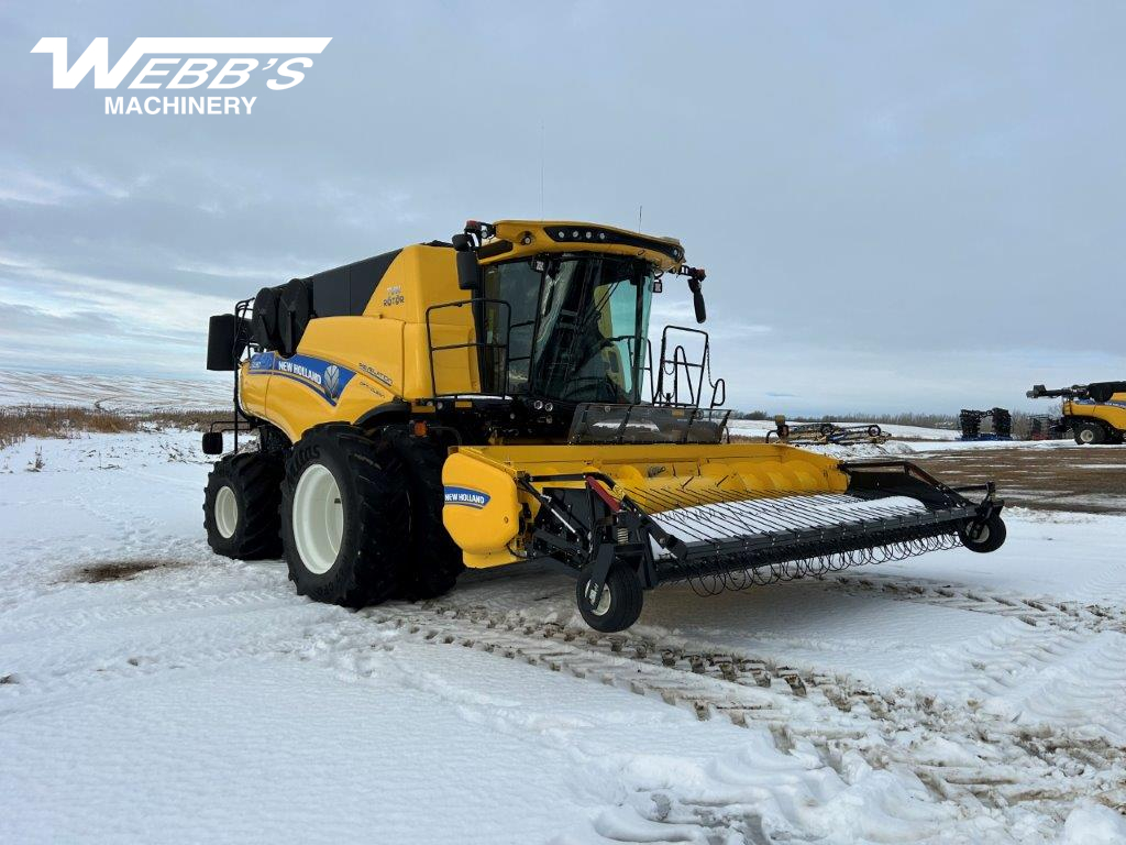 2023 New Holland CR10.90Z Combine