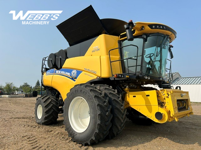 2023 New Holland CR10.90Z Combine