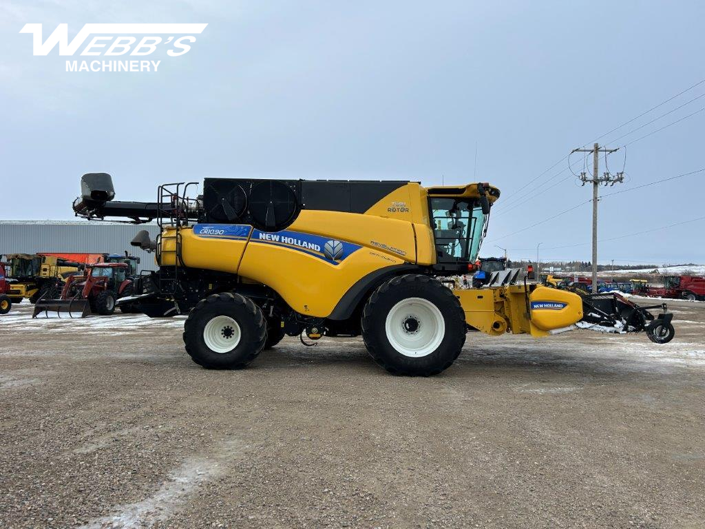 2023 New Holland CR10.90Z Combine