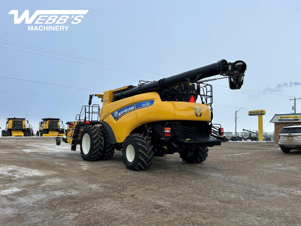 2023 New Holland CR10.90Z Combine