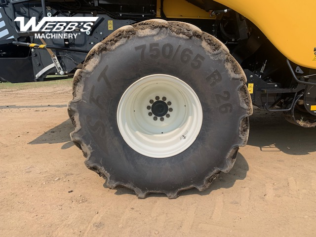 2023 New Holland CR10.90Z Combine