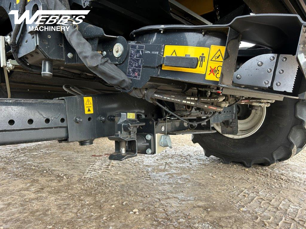 2023 New Holland CR10.90Z Combine