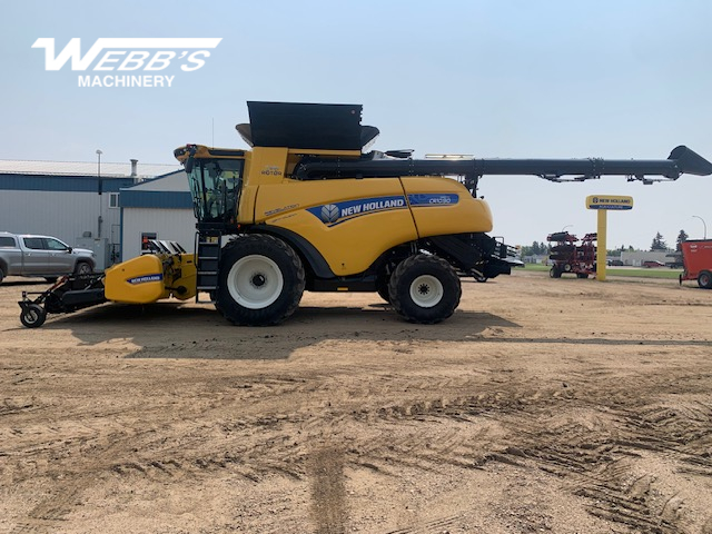 2023 New Holland CR10.90Z Combine