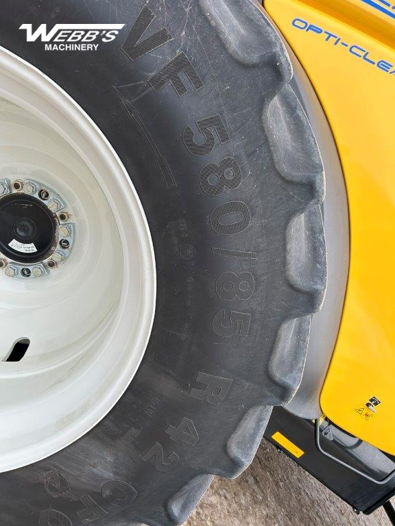 2023 New Holland CR10.90Z Combine