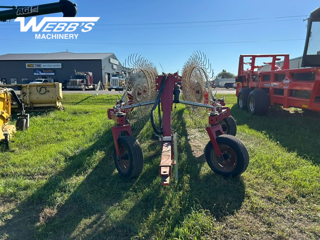 2016 Farm King Easy Rake 14 Rake/Wheel