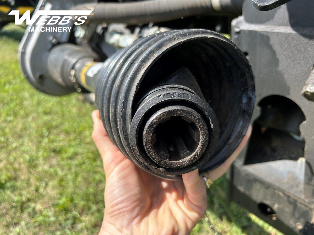 2019 MacDon FD135 Header Combine