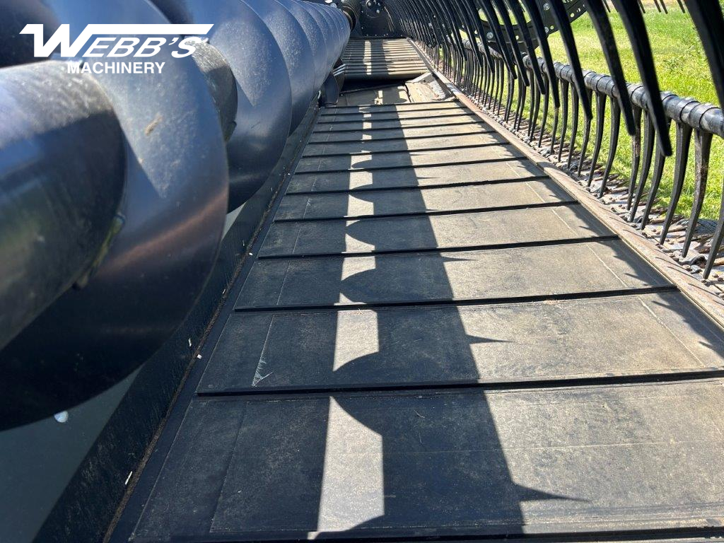 2019 MacDon FD135 Header Combine