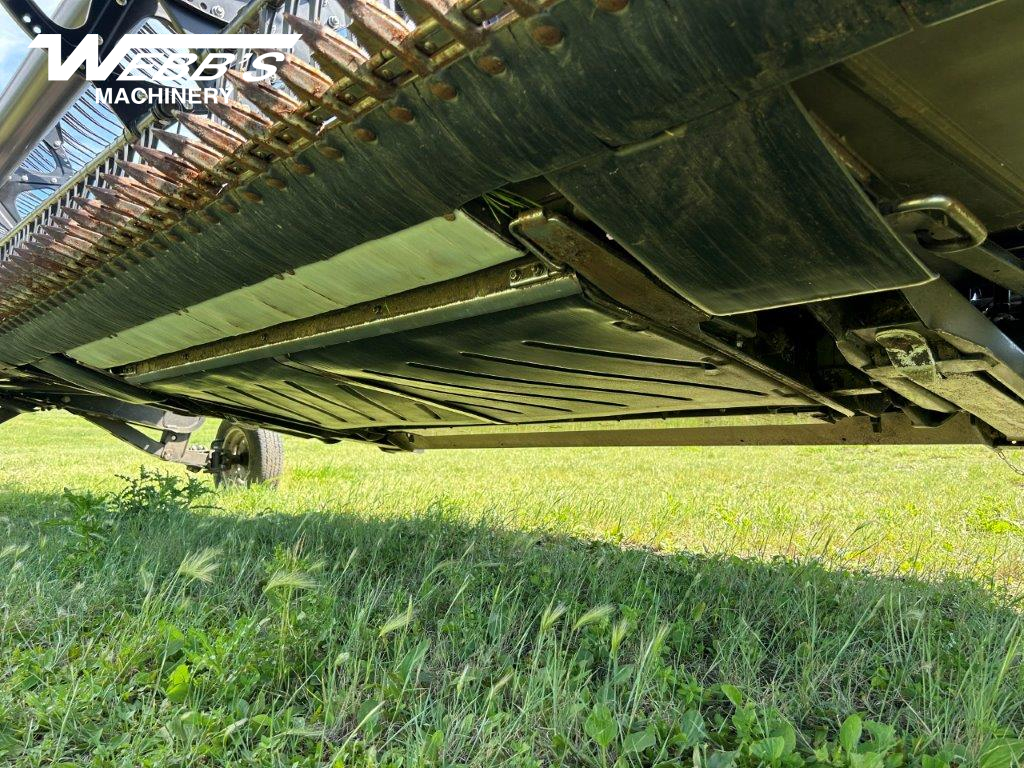 2019 MacDon FD135 Header Combine