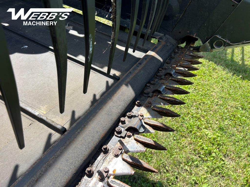 2019 MacDon FD135 Header Combine