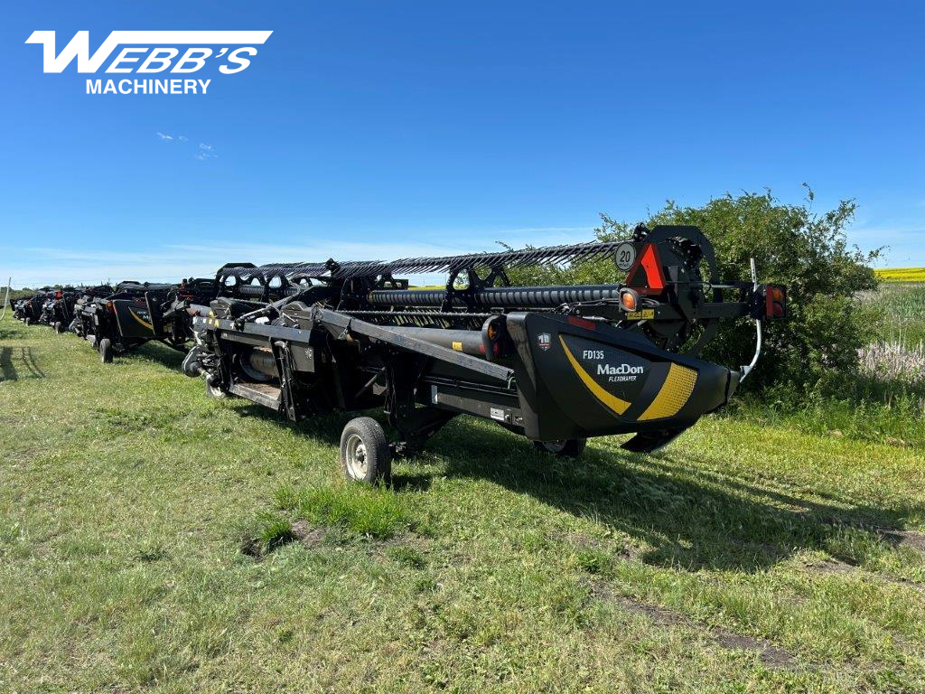 2019 MacDon FD135 Header Combine