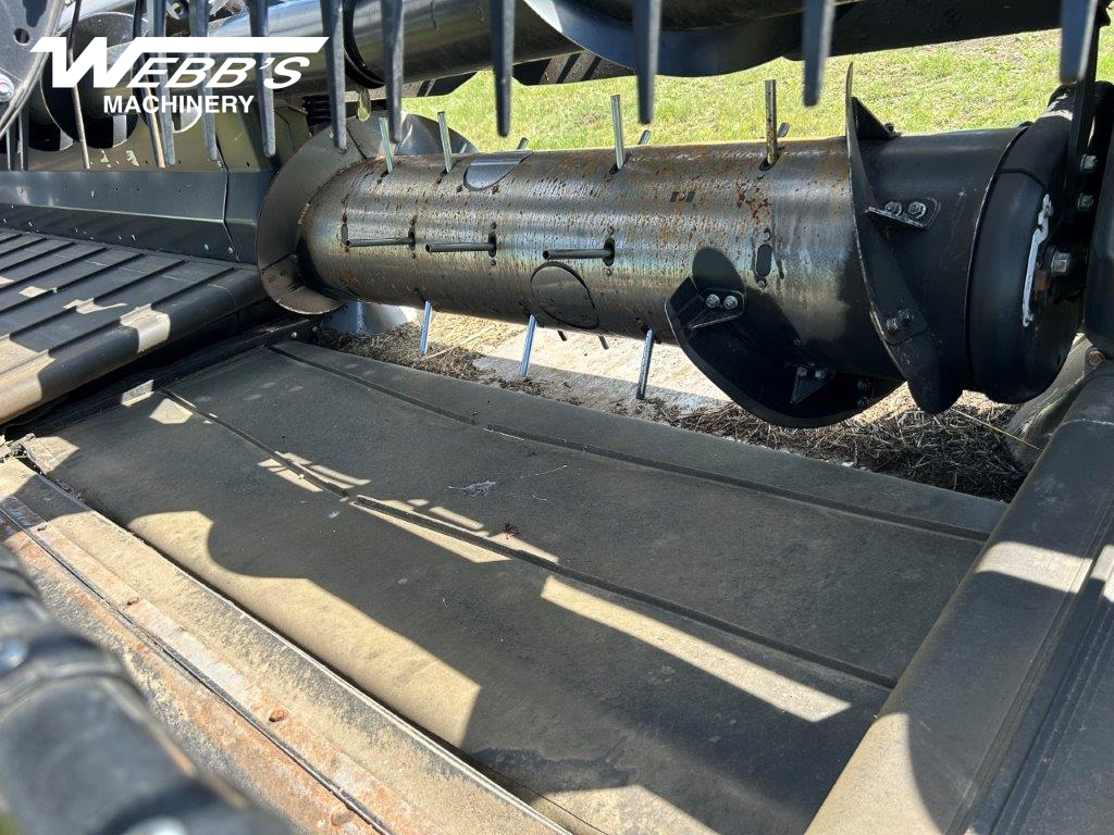 2019 MacDon FD135 Header Combine