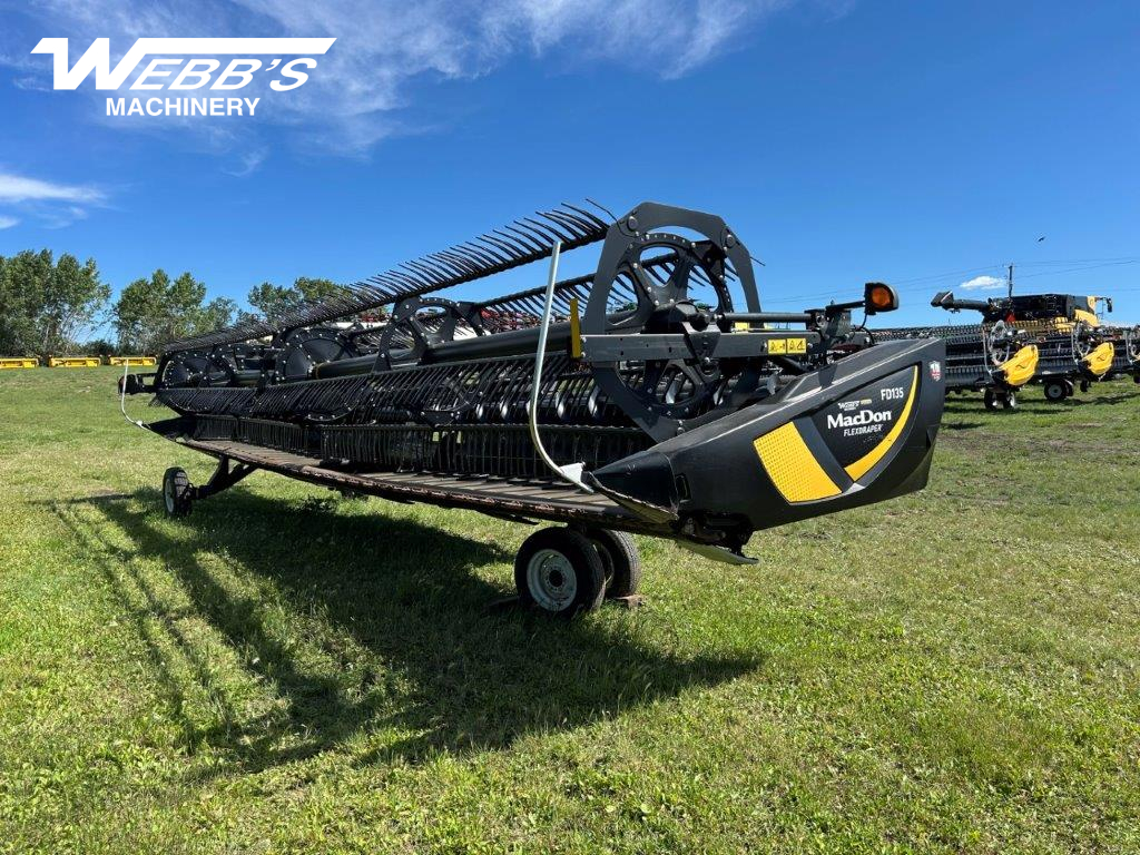 2019 MacDon FD135 Header Combine