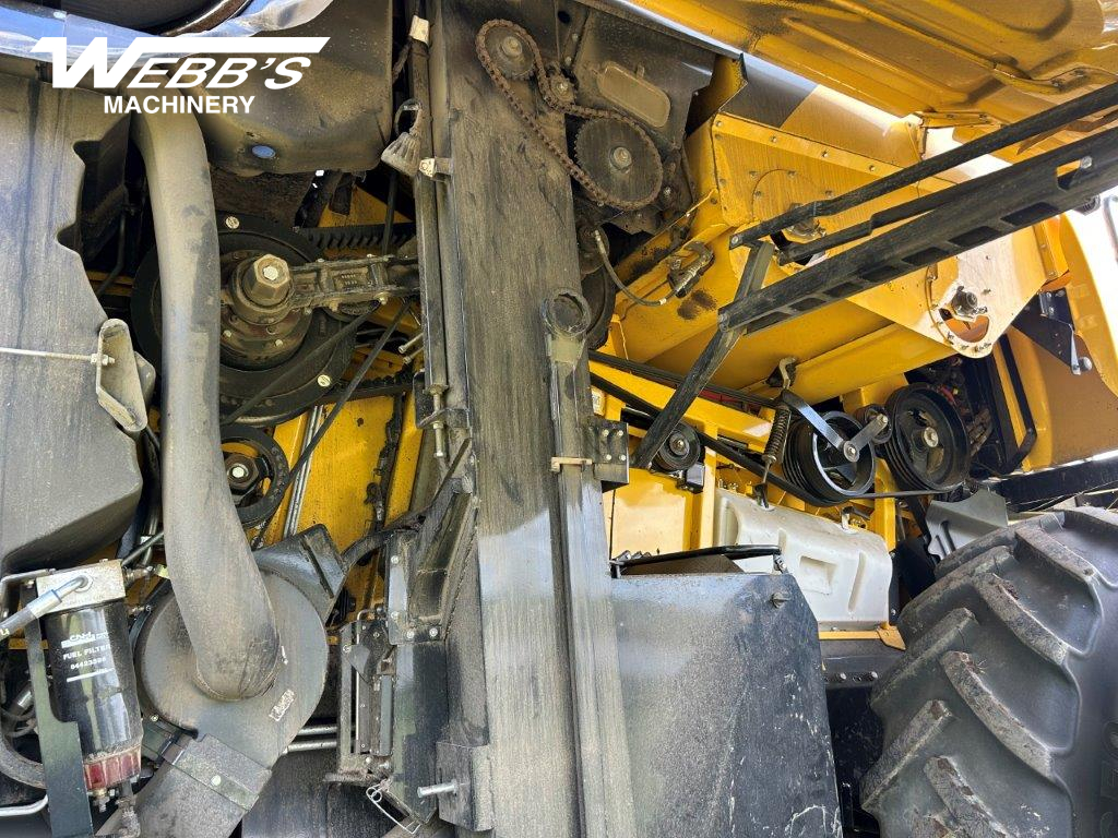 2022 New Holland CR9.90Z Combine