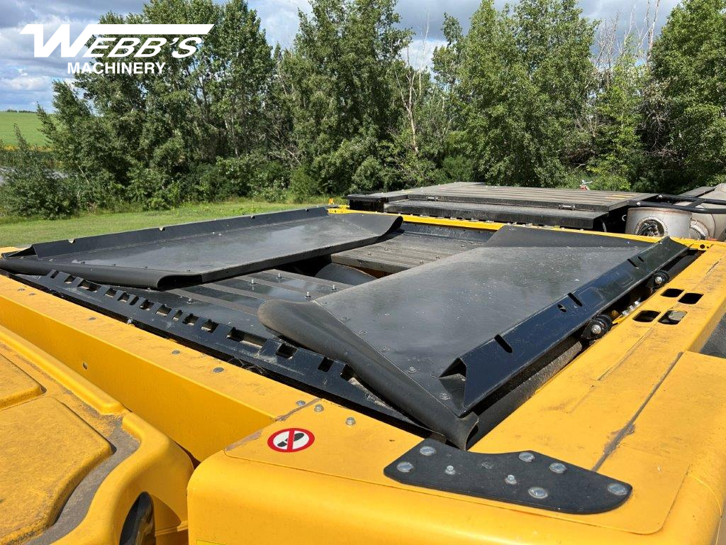 2022 New Holland CR9.90Z Combine