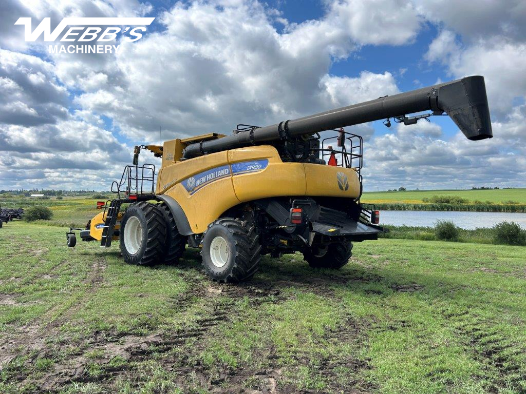 2022 New Holland CR9.90Z Combine