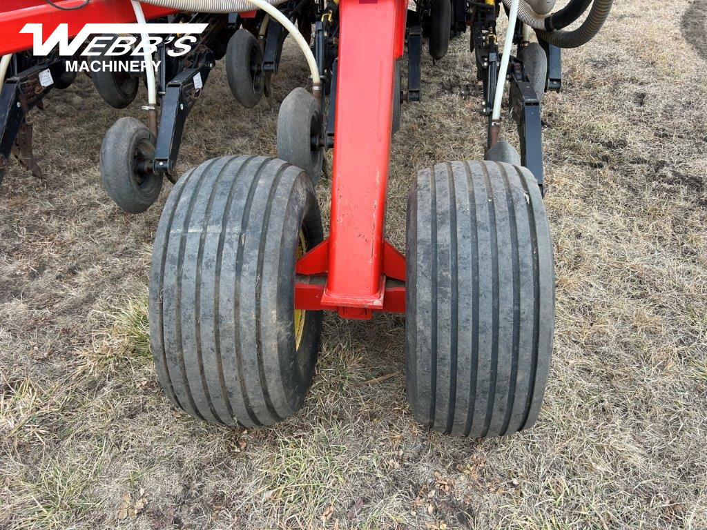 2009 Bourgault 3310-65' Air Drill