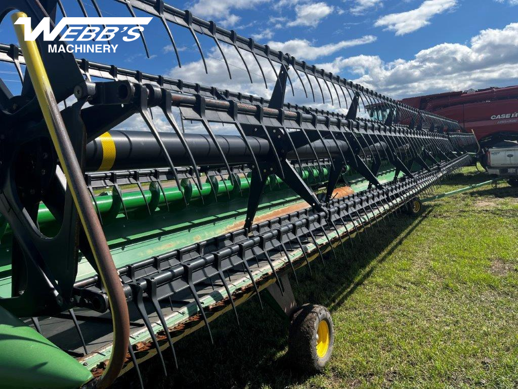 2011 John Deere 640D Header Combine