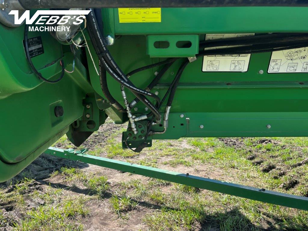 2011 John Deere 640D Header Combine