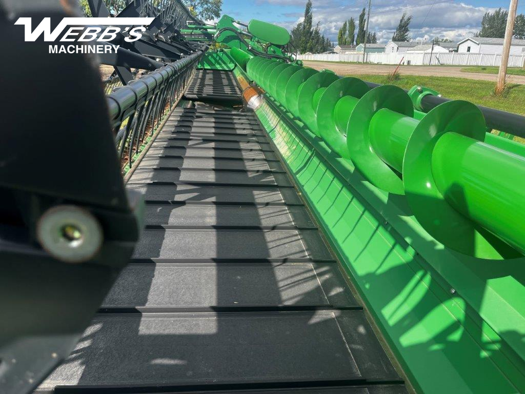 2011 John Deere 640D Header Combine