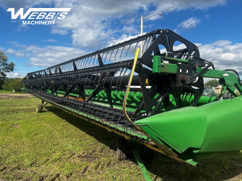 2011 John Deere 640D Header Combine