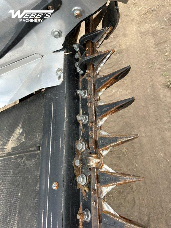 2022 MacDon FD235 Header Combine