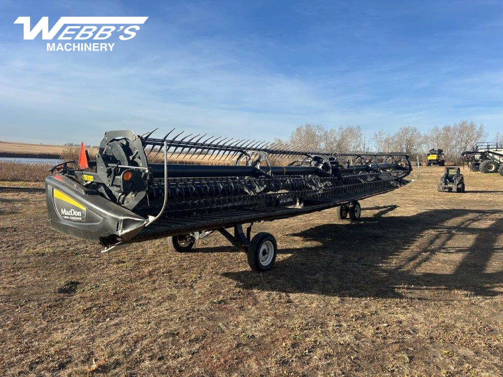 2017 MacDon FD75-40 Header Combine