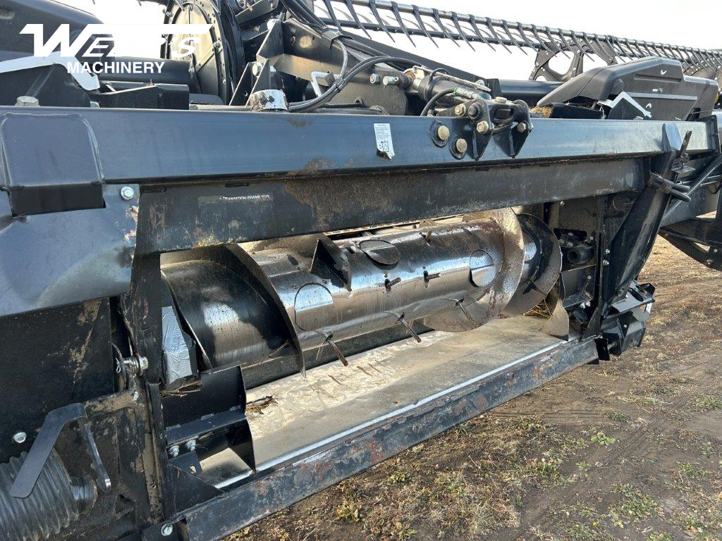 2018 MacDon FD75-40 Header Combine