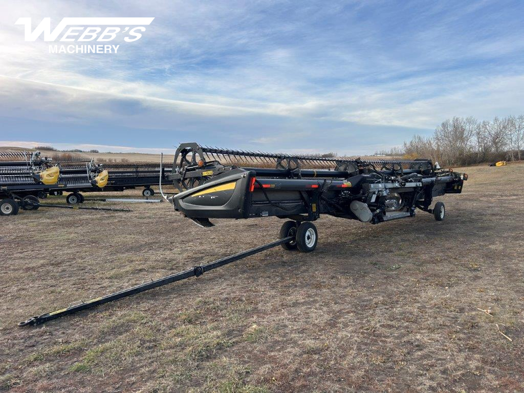 2018 MacDon FD75-40 Header Combine