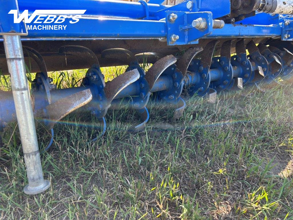 2013 New Holland 105A Tiller