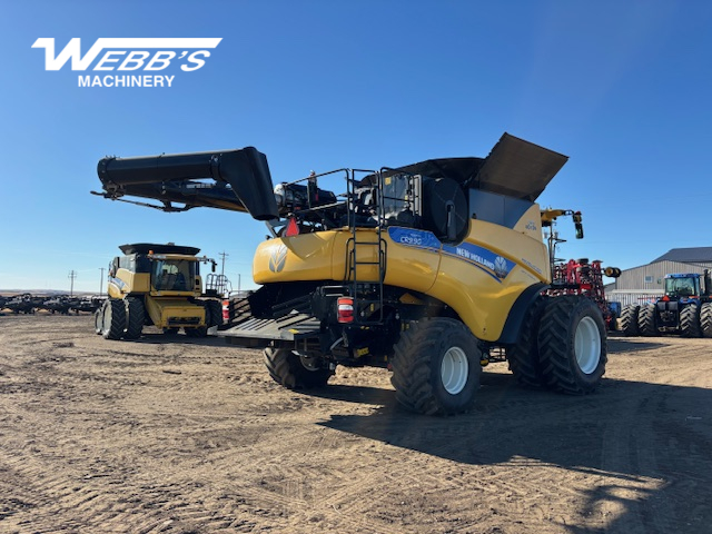 2022 New Holland CR9.90Z Combine