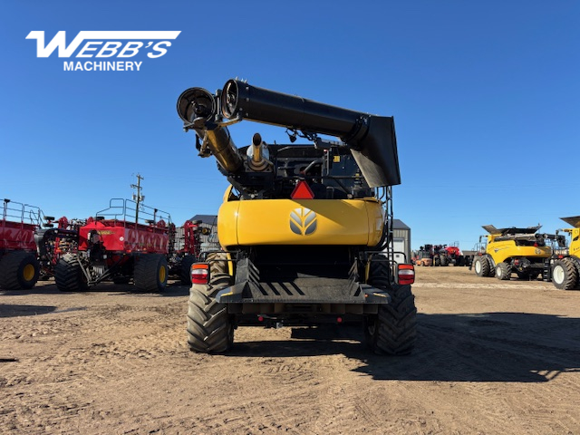 2022 New Holland CR9.90Z Combine