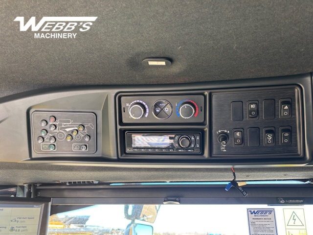 2022 New Holland CR9.90Z Combine