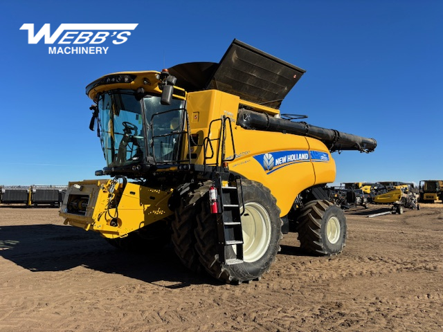 2022 New Holland CR9.90Z Combine