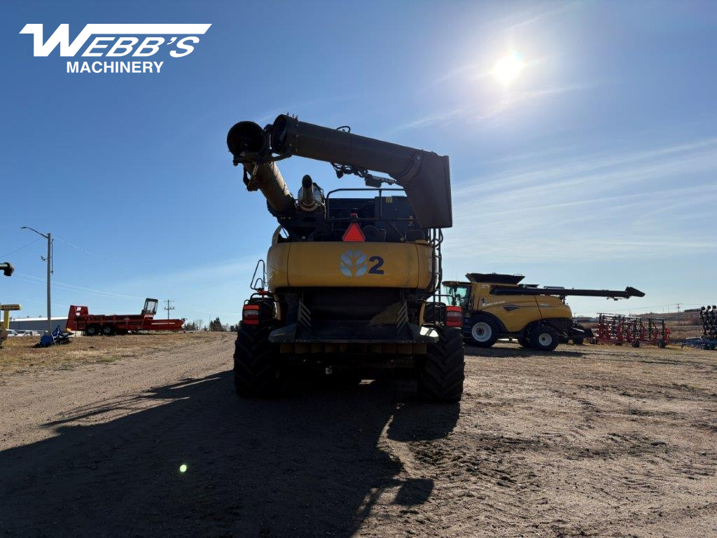 2025 New Holland CR9.90Z Combine