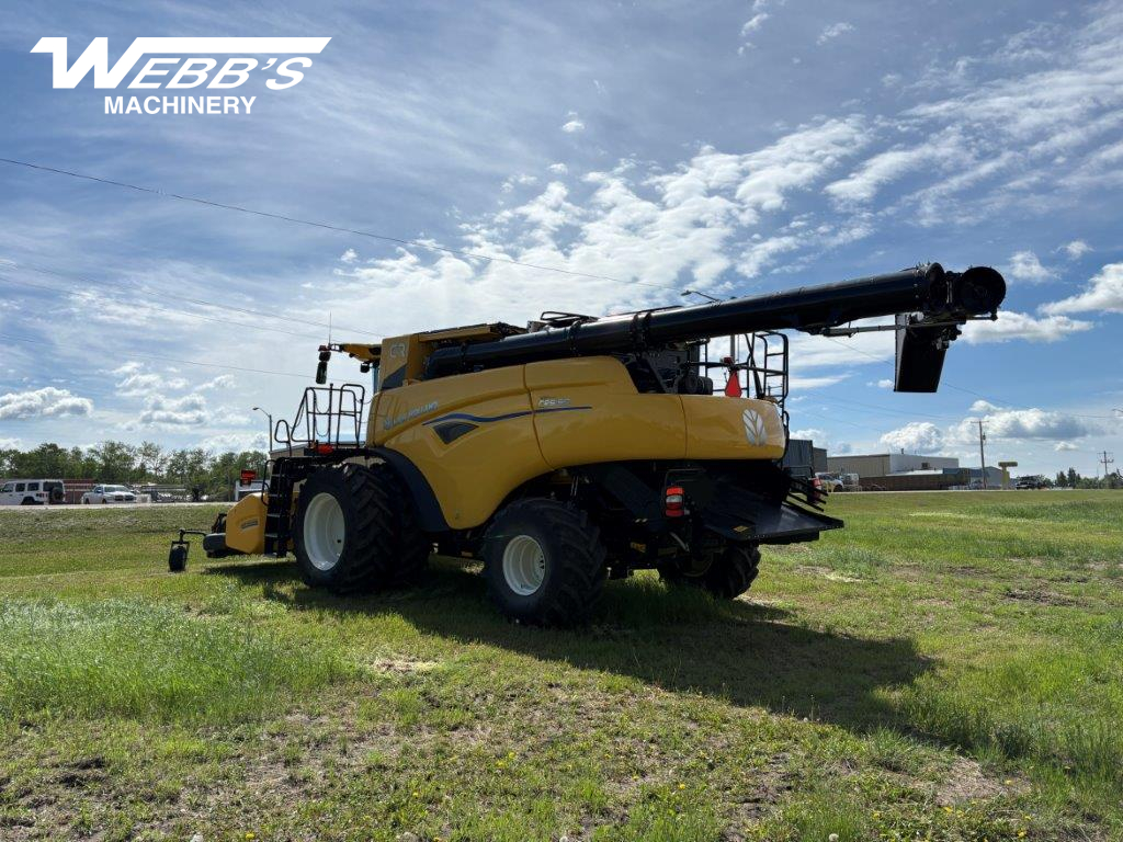 2025 New Holland CR9.90Z Combine